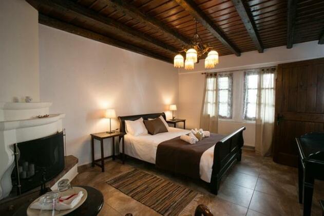 Enastron Guesthouse - Photo4