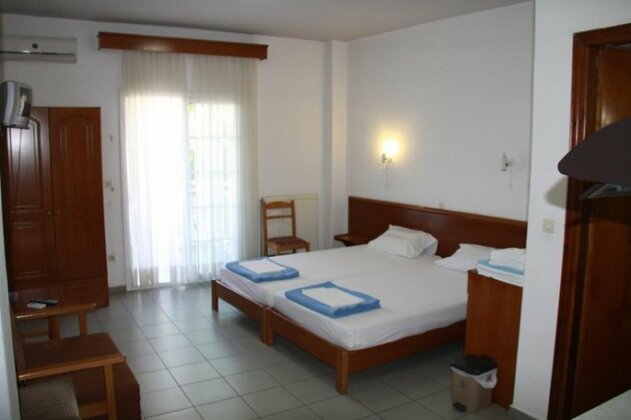 Galanis Studios and Apartments - Photo5