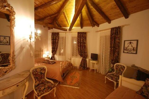 Kyrani Guesthouse - Photo2