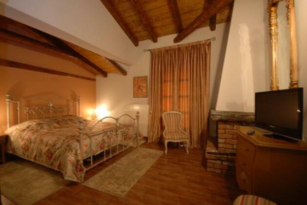 Kyrani Guesthouse - Photo5