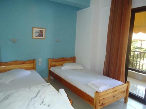 Manos Kritikakis Apartments - Photo3