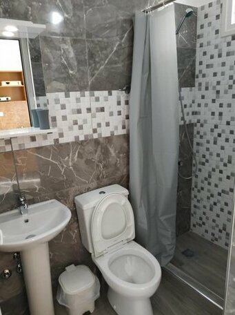 Michalos Apartments - Photo4