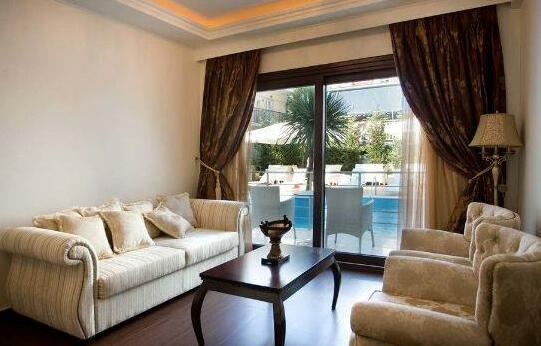Royal Palace Resort & Spa - Photo2