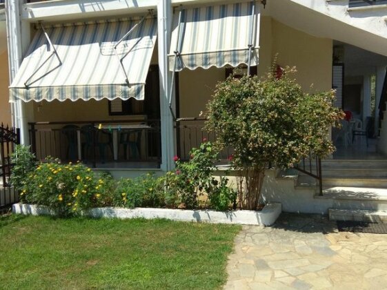 Trantas Rooms - Photo2