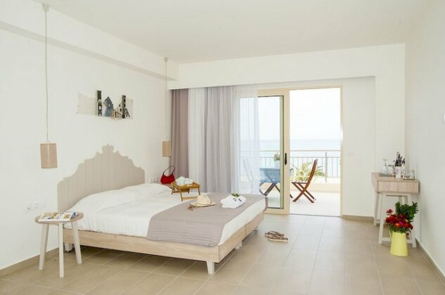 Maravel Hotel Crete - Photo4