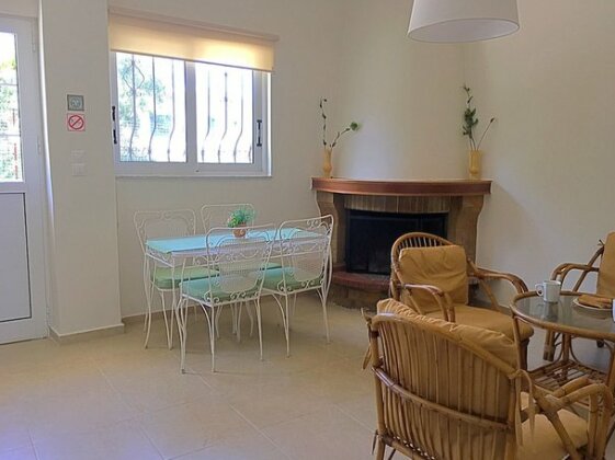 Demeliza Apartments - Photo3
