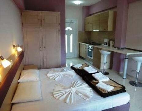 Albatros Studios & Apartments - Photo2