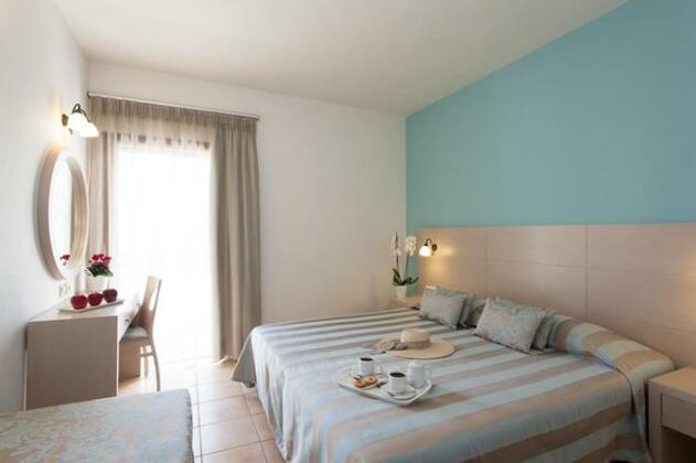 Alianthos Garden - Photo5