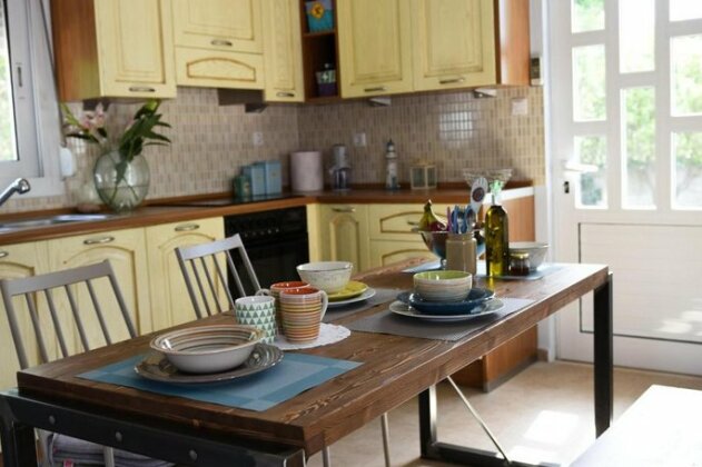 Dimitris' & Valentina's Home - Photo2