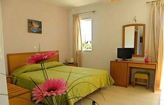 Eirini & Manolis Apartments - Photo4