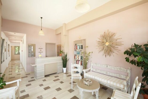 Flisvos Rooms - Photo2