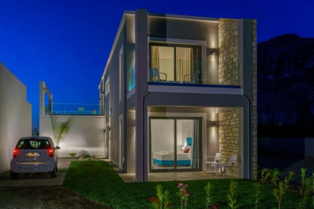 Iakinthos in Plakias Beachfront Villa - Photo2