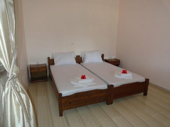 Santa Maria Studios & Apartments - Photo4
