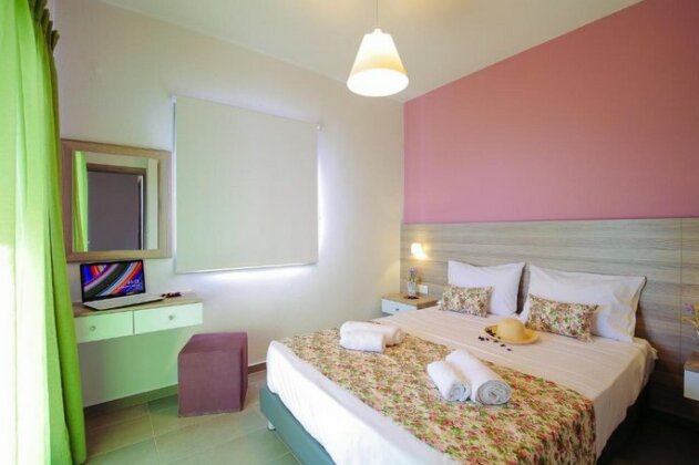 Sea View Luxury Apartments - Photo5