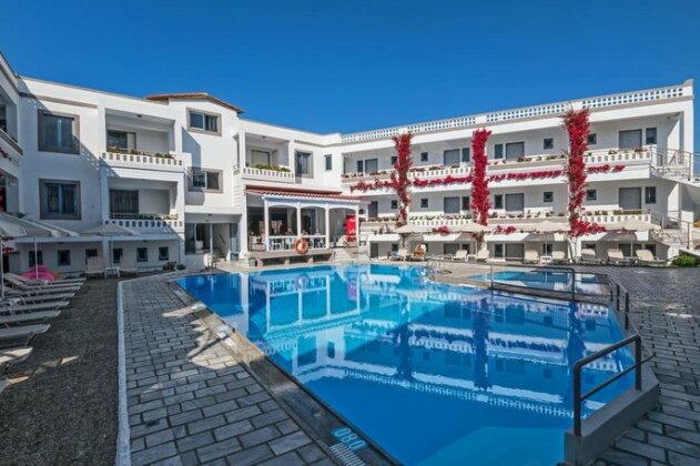 Ariadne Hotel Apartment - Photo2