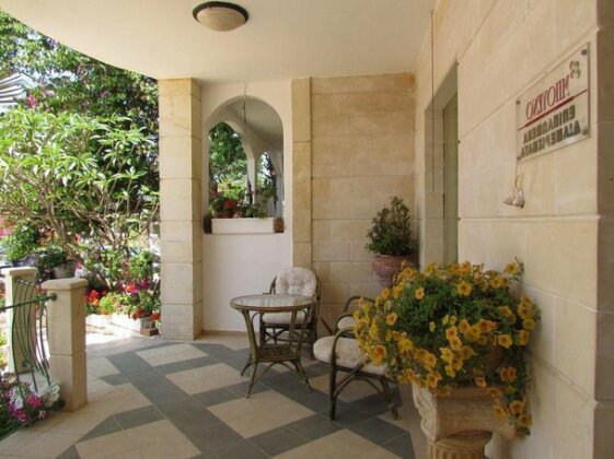 Bueno Hotel - Photo2