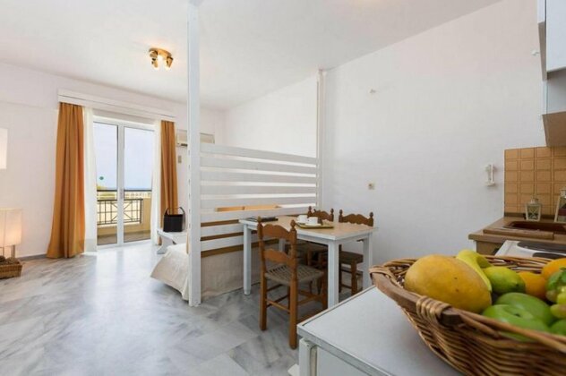 Castello Bianco Aparthotel - Photo5