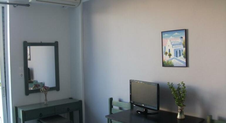 Julia Apartments - Photo3