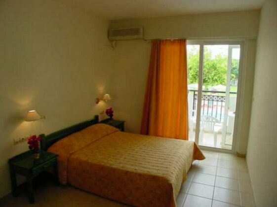 Motakis Village Apartments - Photo2