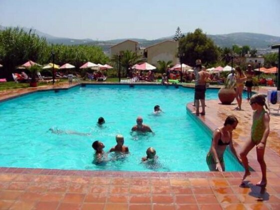 Motakis Village Apartments - Photo3