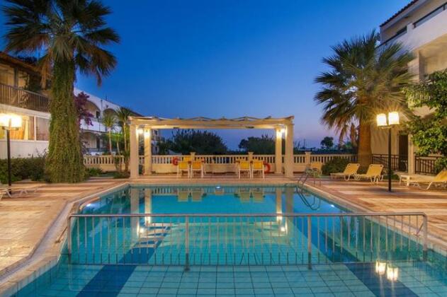 Trefon Apartment Hotel