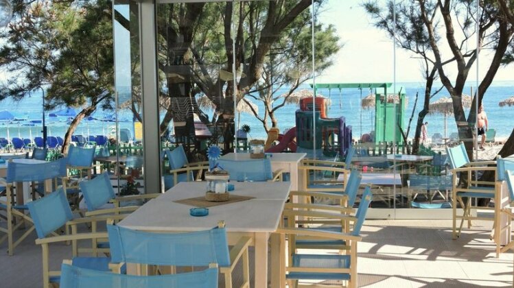 Alkionides Seaside Hotel - Photo2