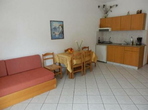 Babis Apartments - Photo4