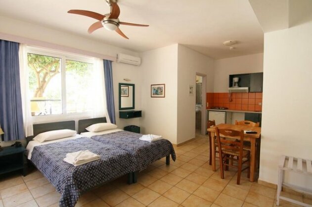 Evropi Hotel - Photo2