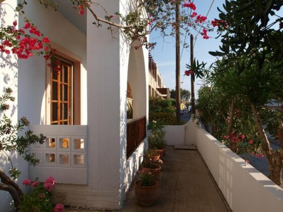 Irini Apartments Platanias - Photo2