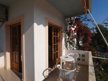Irini Apartments Platanias