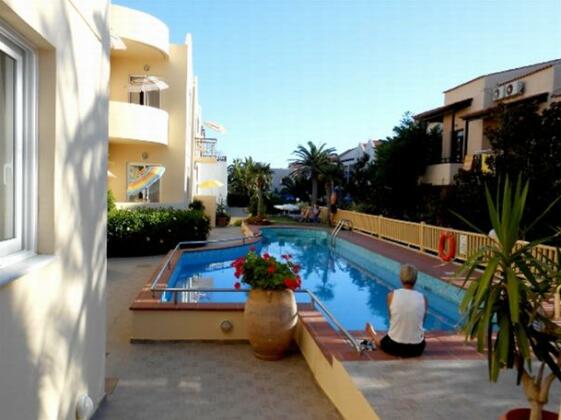 Labrinos Apartments - Photo4