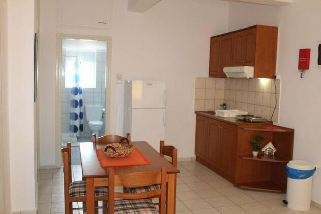 Platanias Beach Apartment - Photo3