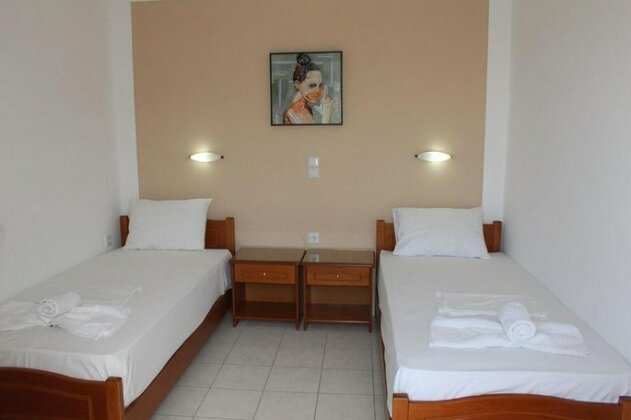 Platanias Beach Apartment - Photo4