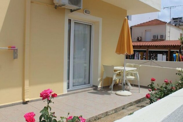 Platanias Beach Apartment - Photo5