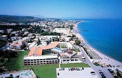 Porto Platanias Beach Resort & Spa - Photo3