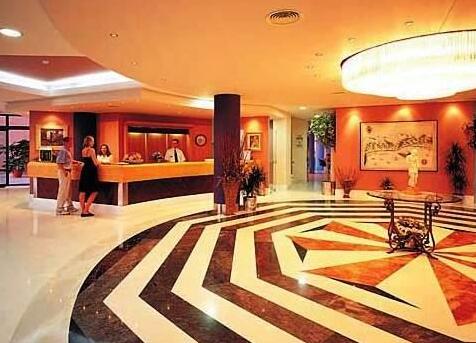 Porto Platanias Beach Resort & Spa - Photo4