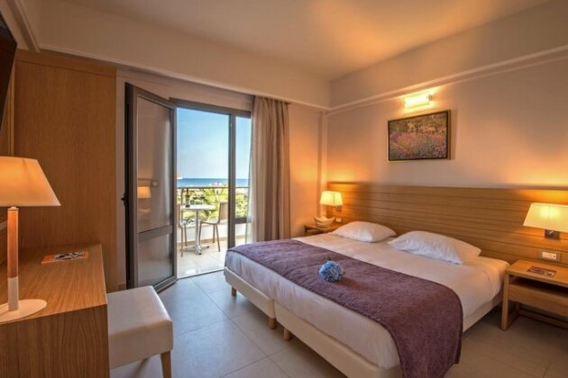 Porto Platanias Village Resort - Photo2