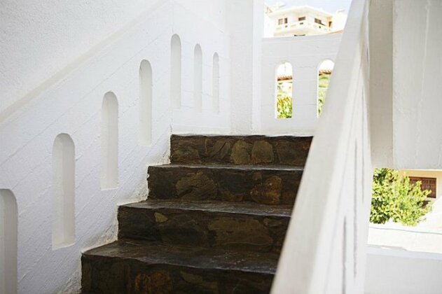 Varouxakis Hotel - Photo4