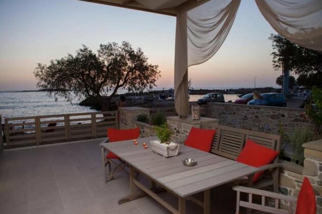 On the water lodging 1 - Photo2