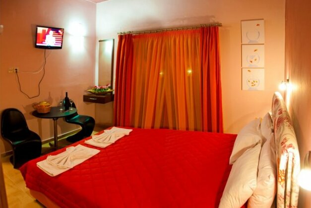 Petritos Rooms and Studios - Photo3