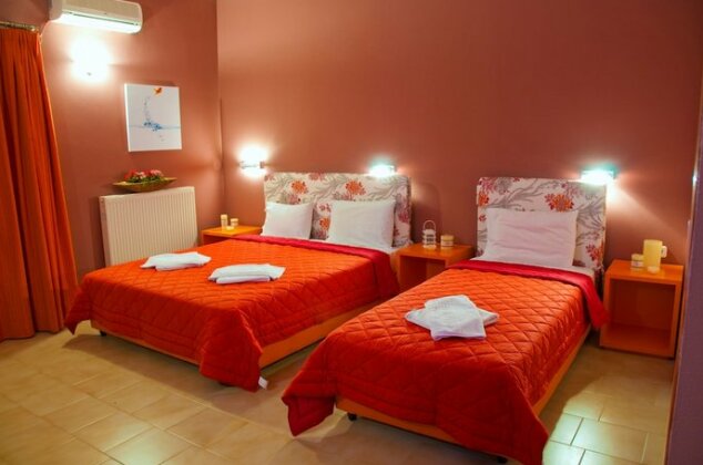 Petritos Rooms and Studios - Photo4