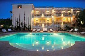 Eleonas Apartments Poros - Photo2