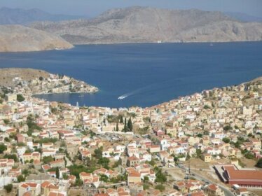 Homestay in Poros near Zoodochos Pigi Monastery