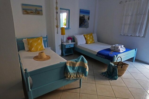 Mania Rooms and Studios - Photo5