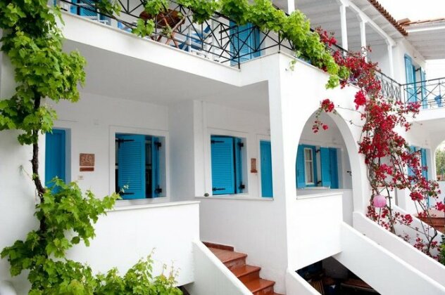 Odyssey Suites - Photo2