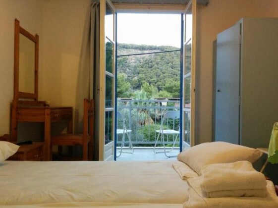 Panos Studios Poros - Photo2
