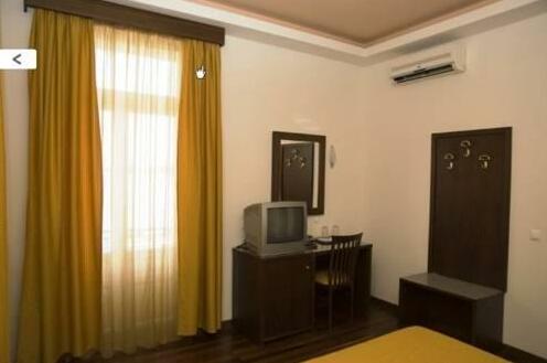 Poros Town Hotel - Photo4