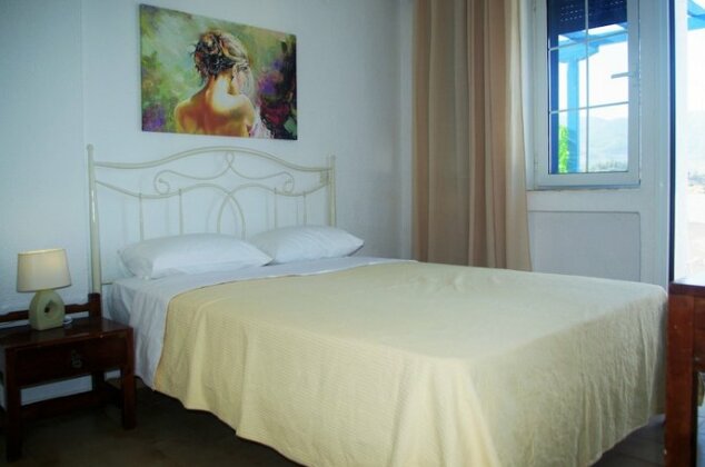 Rania Studios Poros - Photo3