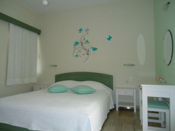 Theodora Rooms - Photo3