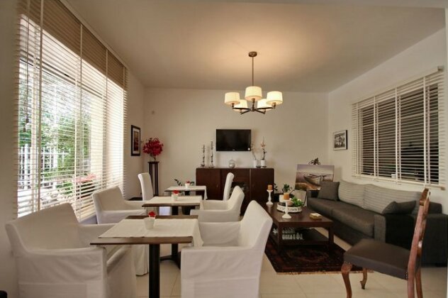 Aloe Luxury Apartments & Suites - Photo4